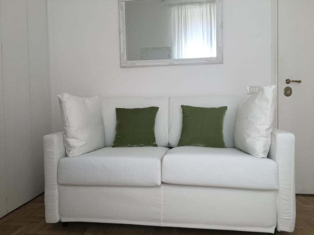 Erida 2 Apartment Spanish Steps โรม ภายนอก รูปภาพ