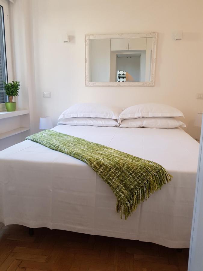 Erida 2 Apartment Spanish Steps โรม ภายนอก รูปภาพ
